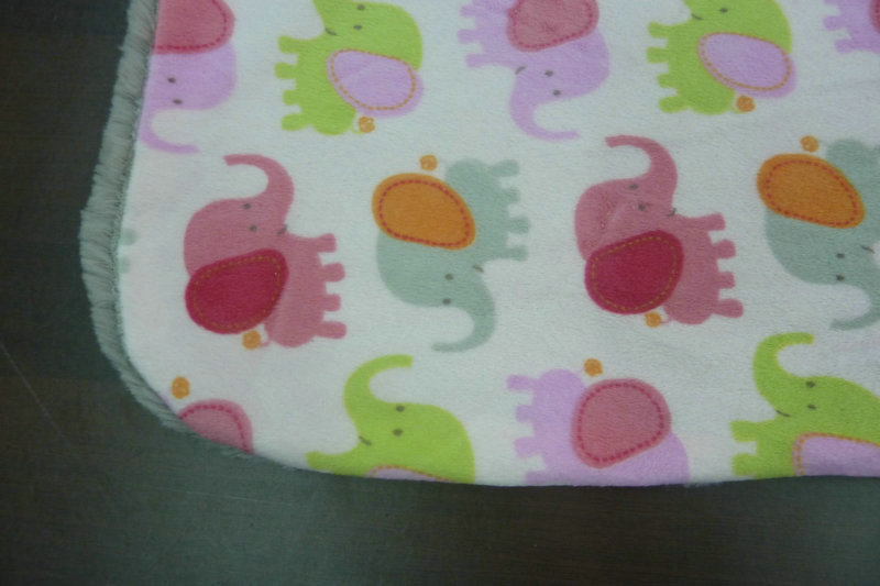 PV Short Plush Blanket - Image 4