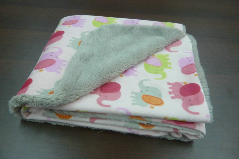 PV Short Plush Blanket - Image 5